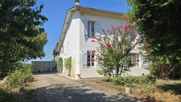 Mouliets-et-Villemartin 33350 – Vente maison/villa 6&nbsp;pièces 5&nbsp;chambres