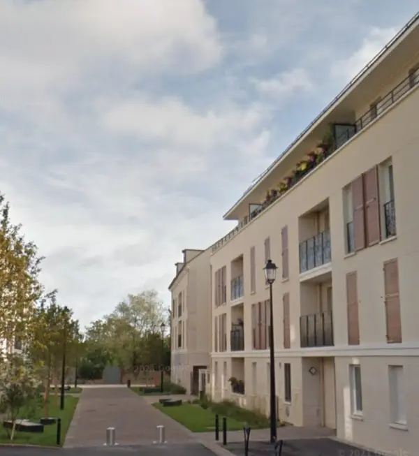VOISINS LE BRETONNEUX 78960 – Location appartement 5&nbsp;pièces 4&nbsp;chambres
