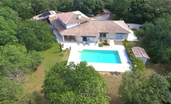 Uchaux 84100 – Vente maison/villa 8&nbsp;pièces 4&nbsp;chambres