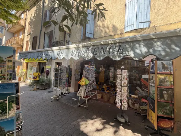 Nyons 26110 – Vente fonds de commerce boutique