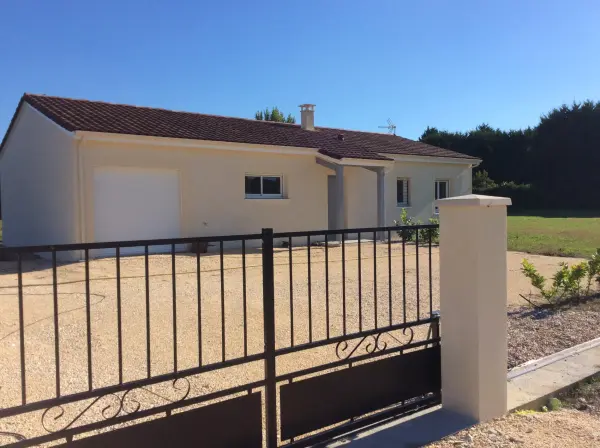Serres-et-Montguyard 24500 – Location maison/villa 5&nbsp;pièces 3&nbsp;chambres