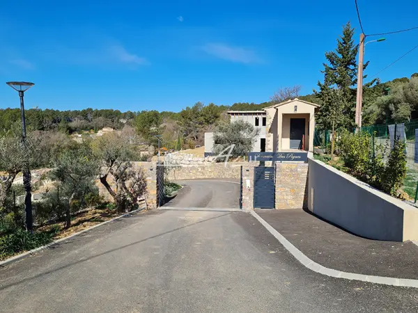 Lorgues 83510 – Vente terrain