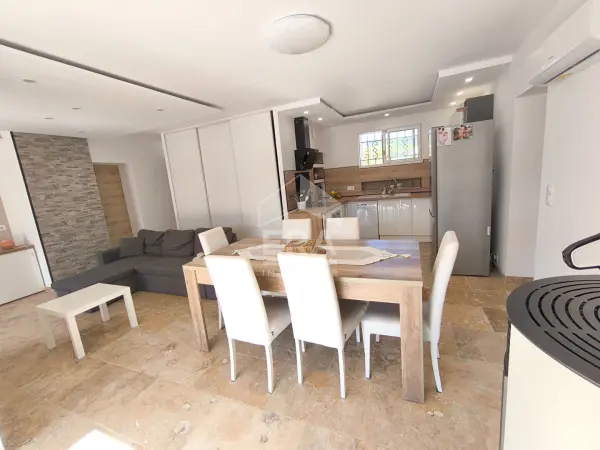 LE LUC 83340 – Vente maison/villa 5&nbsp;pièces 4&nbsp;chambres