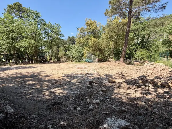 VIDAUBAN 83550 – Vente terrain