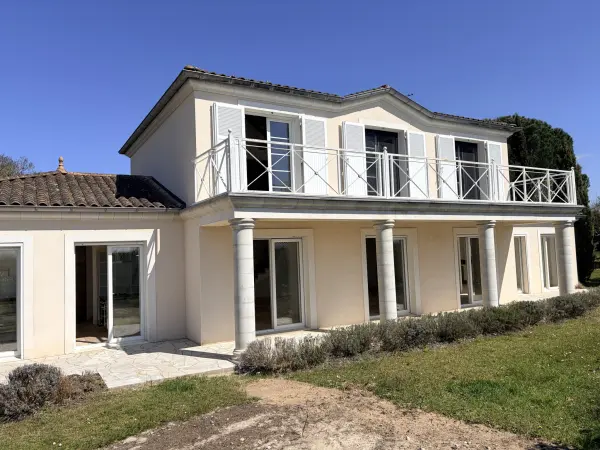 Boz 01190 – Vente de prestige maison/villa 5&nbsp;pièces 4&nbsp;chambres