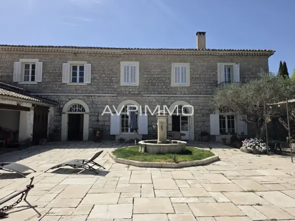 Le Castellet 83330 – Vente maison/villa 9&nbsp;pièces 7&nbsp;chambres