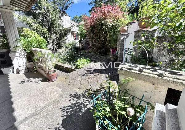 Saint-Cyr-sur-Mer 83270 – Vente maison/villa 6&nbsp;pièces 5&nbsp;chambres