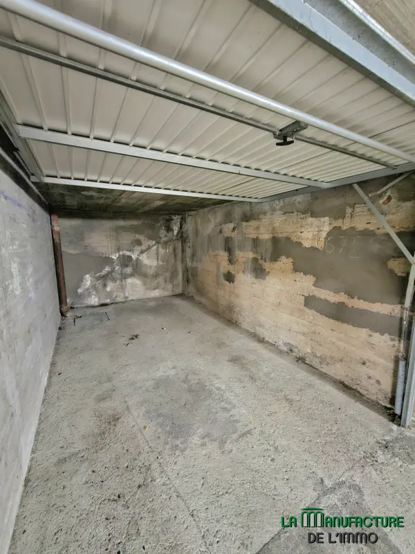 Saint-Étienne 42100 – Vente parking/box