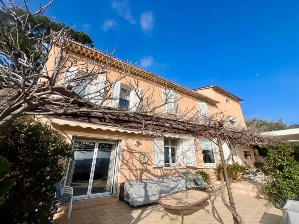Toulon 83200 – Vente maison/villa 6&nbsp;pièces 5&nbsp;chambres