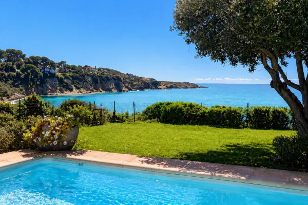 Sanary-sur-Mer 83110 – Vente maison/villa 7&nbsp;pièces 5&nbsp;chambres