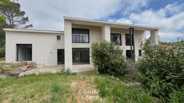 Saint-Maximin-la-Sainte-Baume 83470 – Vente maison/villa 5&nbsp;pièces 3&nbsp;chambres