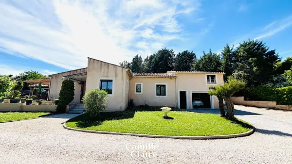 Aix-en-Provence 13540 – Vente maison/villa 6&nbsp;pièces 5&nbsp;chambres