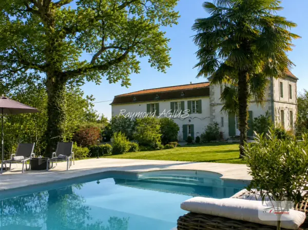 Saint-Émilion 33330 – Vente maison/villa 10&nbsp;pièces 5&nbsp;chambres