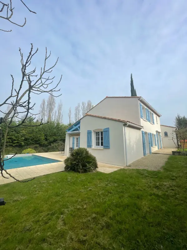 Niort 79000 – Vente maison/villa 7&nbsp;pièces 6&nbsp;chambres