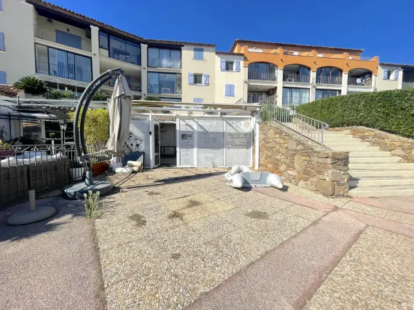 Port Cogolin 83310 – Vente local