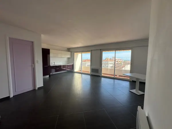 Hyères 83400 – Vente appartement 3&nbsp;pièces 2&nbsp;chambres