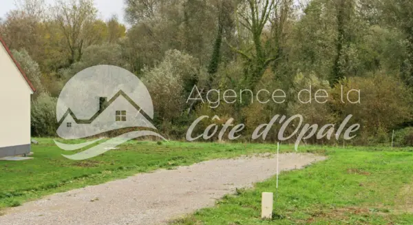 Rue 80120 – Vente terrain