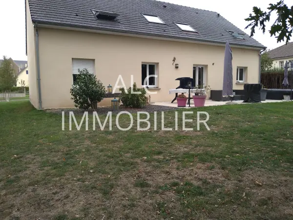 Saint-Calais-du-Désert 53140 – Vente maison/villa 9&nbsp;pièces 6&nbsp;chambres