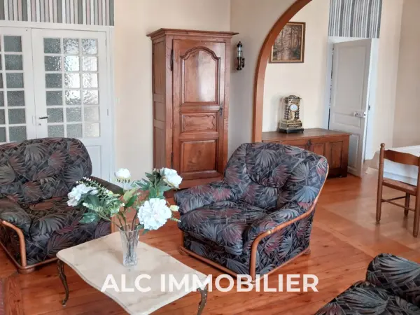 Alençon 61000 – Vente immeuble 10&nbsp;pièces