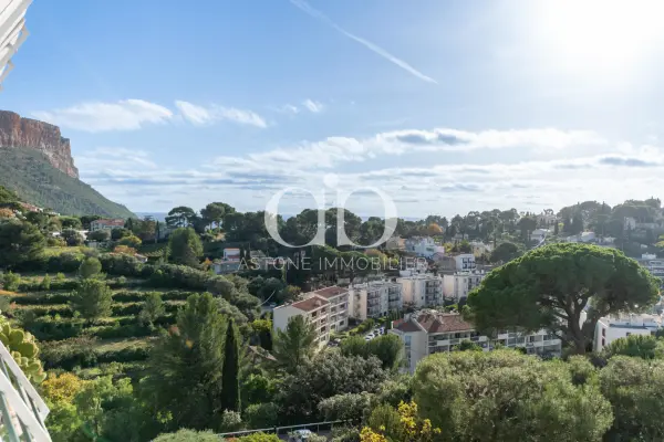 Cassis 13260 – Vente de prestige appartement 4&nbsp;pièces 3&nbsp;chambres