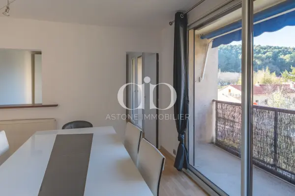 Carnoux-en-Provence 13470 – Vente appartement 3&nbsp;pièces 2&nbsp;chambres