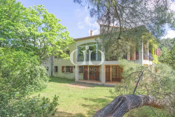 Aix-en-Provence 13090 – Vente maison/villa 8&nbsp;pièces 6&nbsp;chambres