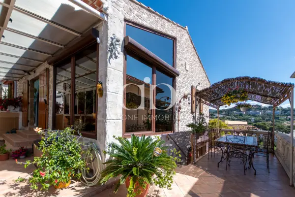 Cassis 13260 – Vente de prestige maison/villa 6&nbsp;pièces 4&nbsp;chambres