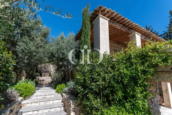 Cassis 13260 – Vente de prestige maison/villa 6&nbsp;pièces 4&nbsp;chambres
