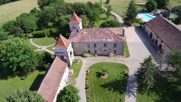 Caylus 82160 – Vente maison/villa 30&nbsp;pièces 19&nbsp;chambres