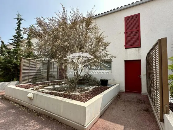 La Londe-les-Maures 83250 – Vente maison/villa 4&nbsp;pièces 3&nbsp;chambres