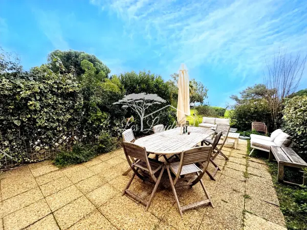 La Londe-les-Maures 83250 – Vente appartement 3&nbsp;pièces 2&nbsp;chambres