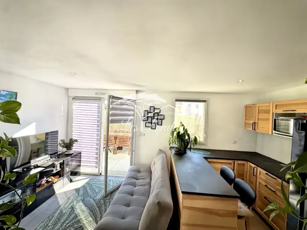 La Londe-les-Maures 83250 – Vente appartement 2&nbsp;pièces 1&nbsp;chambre