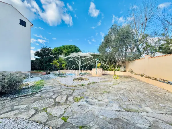 La Londe-les-Maures 83250 – Vente appartement 3&nbsp;pièces 1&nbsp;chambre