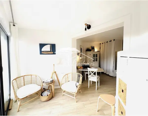 La Londe-les-Maures 83250 – Vente appartement 2&nbsp;pièces 1&nbsp;chambre