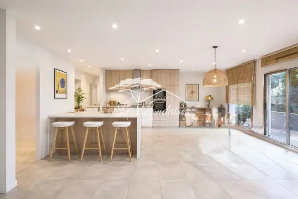 La Londe-les-Maures 83250 – Vente appartement 3&nbsp;pièces 2&nbsp;chambres