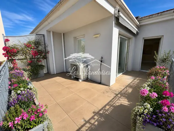 Hyères 83400 – Vente appartement 3&nbsp;pièces 2&nbsp;chambres