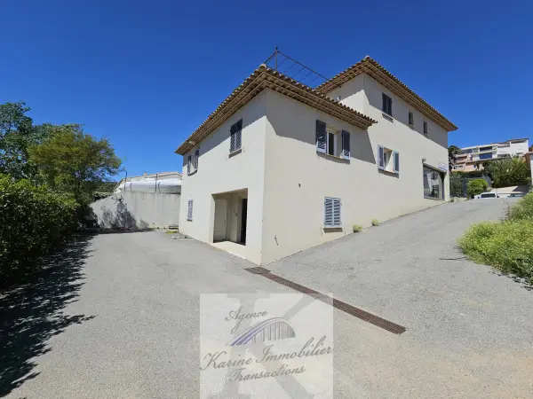 Sainte-Maxime 83120 – Vente local