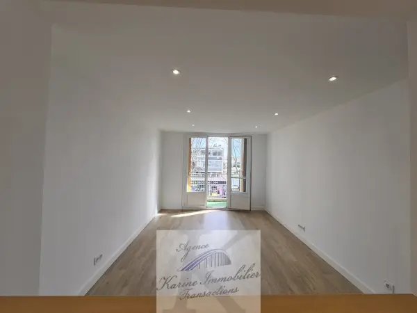 Fréjus 83600 – Vente appartement 2&nbsp;pièces 1&nbsp;chambre