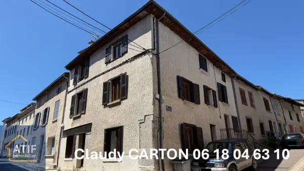 Saint-Germain-Laval 42260 – Vente immeuble