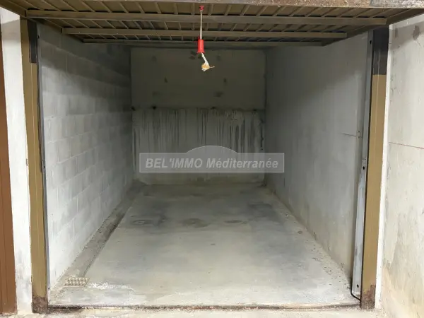 Cavalaire-sur-Mer 83240 – Vente parking/box