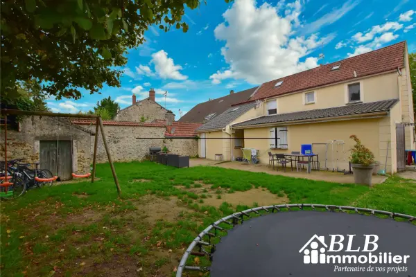 Les Essarts-le-Roi 78690 – Vente maison/villa 14&nbsp;pièces 9&nbsp;chambres