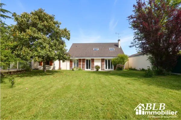 Les Essarts-le-Roi 78690 – Vente maison/villa 6&nbsp;pièces 3&nbsp;chambres