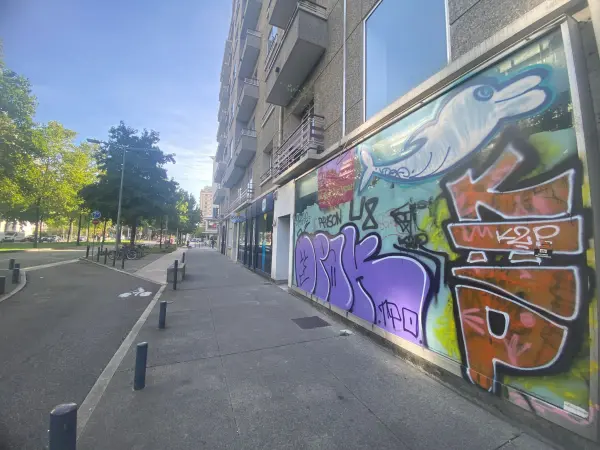 Grenoble 38000 – Vente local