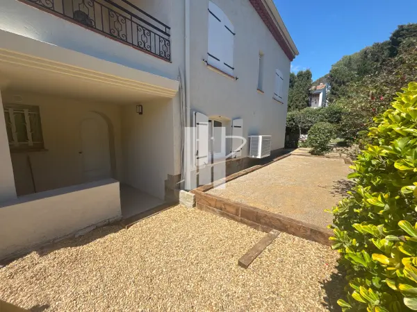 Saint-Raphaël 83700 – Vente appartement 3&nbsp;pièces 3&nbsp;chambres