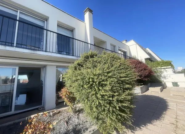 Reims 51100 – Vente de prestige appartement 7&nbsp;pièces 3&nbsp;chambres