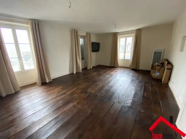 Juillac 19350 – Vente appartement 5&nbsp;pièces 3&nbsp;chambres