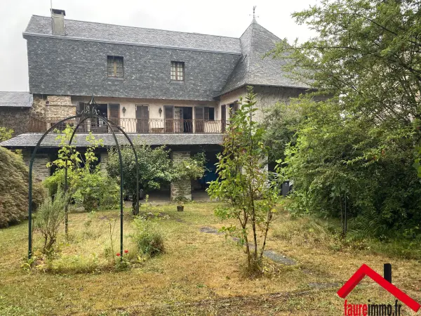 Uzerche 19140 – Vente maison/villa 8&nbsp;pièces 6&nbsp;chambres