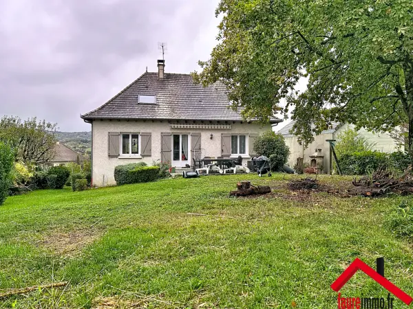 Larche 19600 – Vente maison/villa 7&nbsp;pièces 5&nbsp;chambres