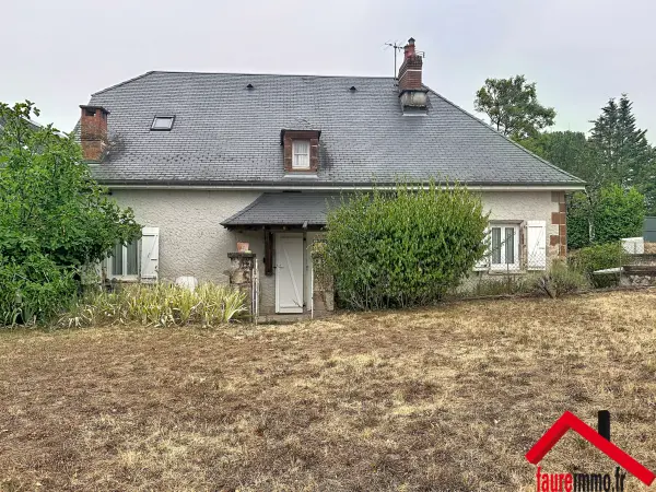 Cosnac 19360 – Vente maison/villa 8&nbsp;pièces 6&nbsp;chambres