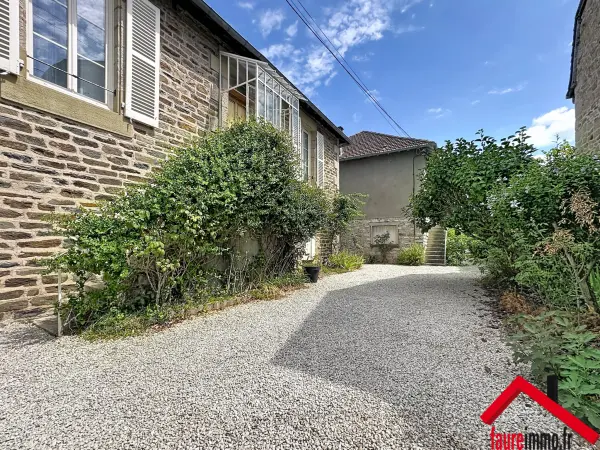 Brive-la-Gaillarde 19100 – Vente maison/villa 7&nbsp;pièces 5&nbsp;chambres